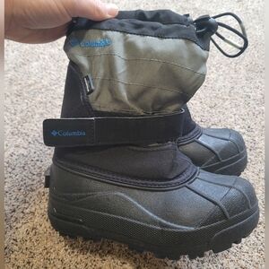 Columbia Kids Winter Snow Boots Size 12